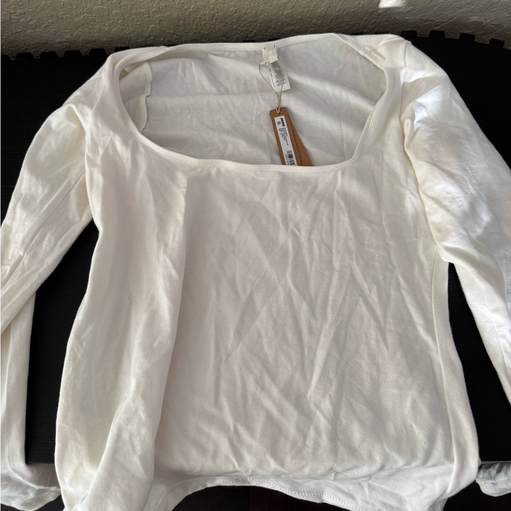 NWT Skims Scoop Neck Top